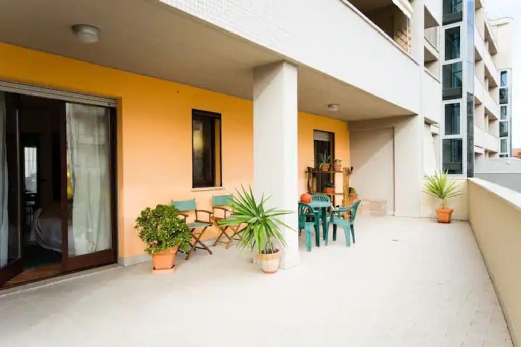 Casa Alpi 44 - Two Bedroom Flat With Huge Balcony Pescara Kültér fotó